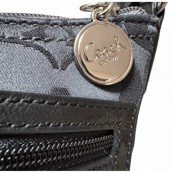 Coach Y2K Signature “C” Crossbody Swingpack Sateen Pleated Black Purse Classic - Picture 5 of 16